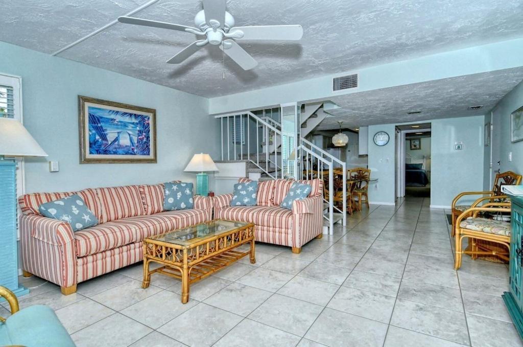 Ferienwohnung Laplaya 201C Breathtaking Gulf Panorama From This Corner End Unit With A Private Stairway To The Beach Longboat Key Exterior foto