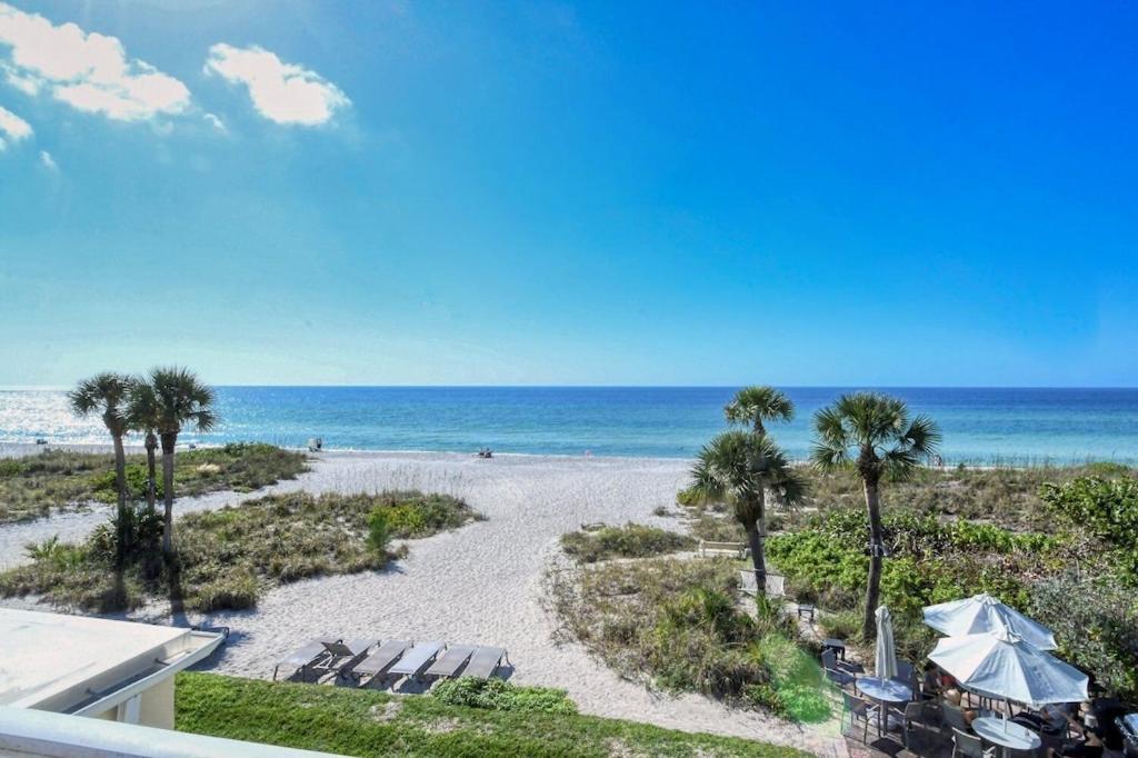 Ferienwohnung Laplaya 201C Breathtaking Gulf Panorama From This Corner End Unit With A Private Stairway To The Beach Longboat Key Exterior foto